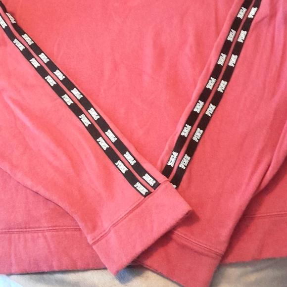 VS PINK Sweatshirt - Picture 7 of 7
